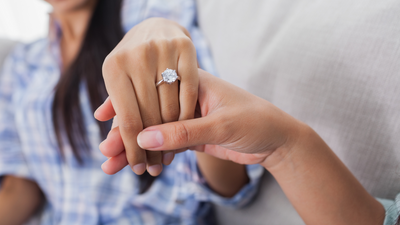 What Hand Do Engagement Rings Go On?