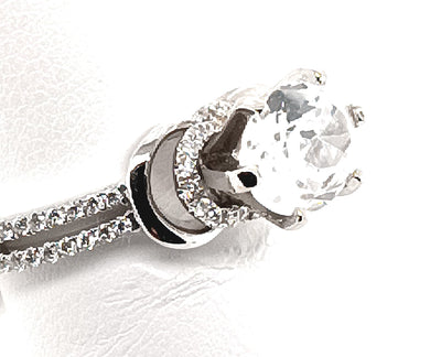 18K White Gold Bow-Tie Diamond Semi-Mount Engagement Ring