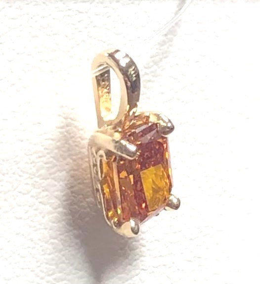 14KY Solitaire Radiant-Cut Tangerine Diamond Pendant 0.80ct