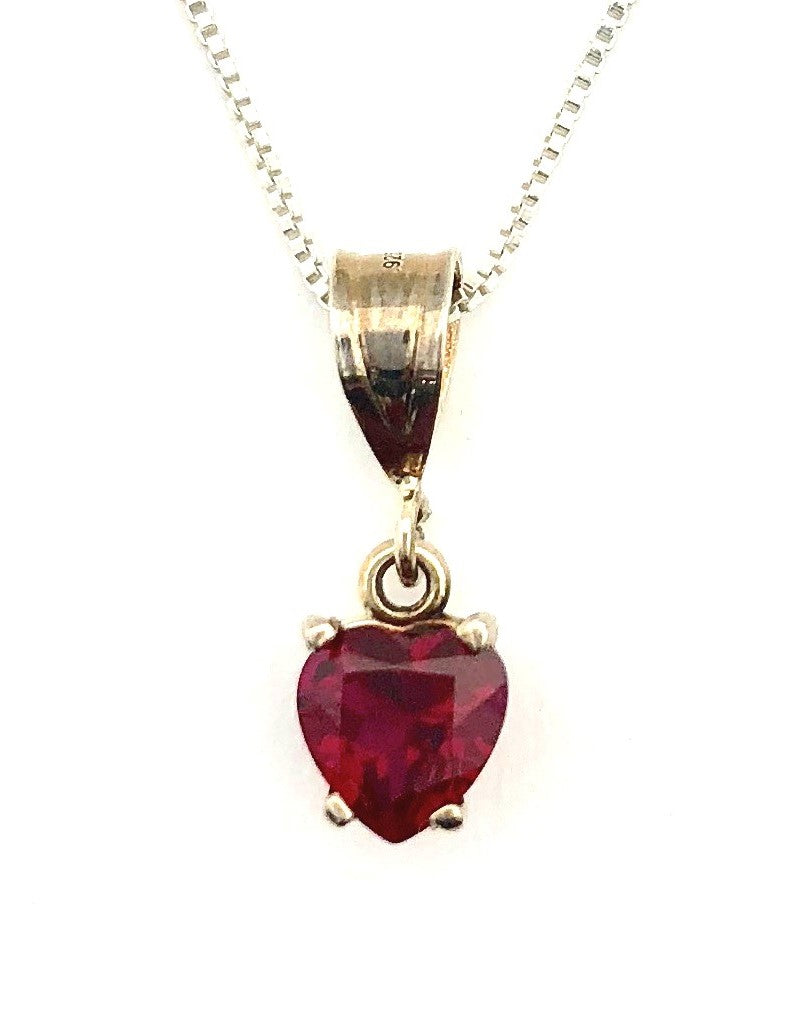 SS 5mm Chatham Ruby Heart pendant