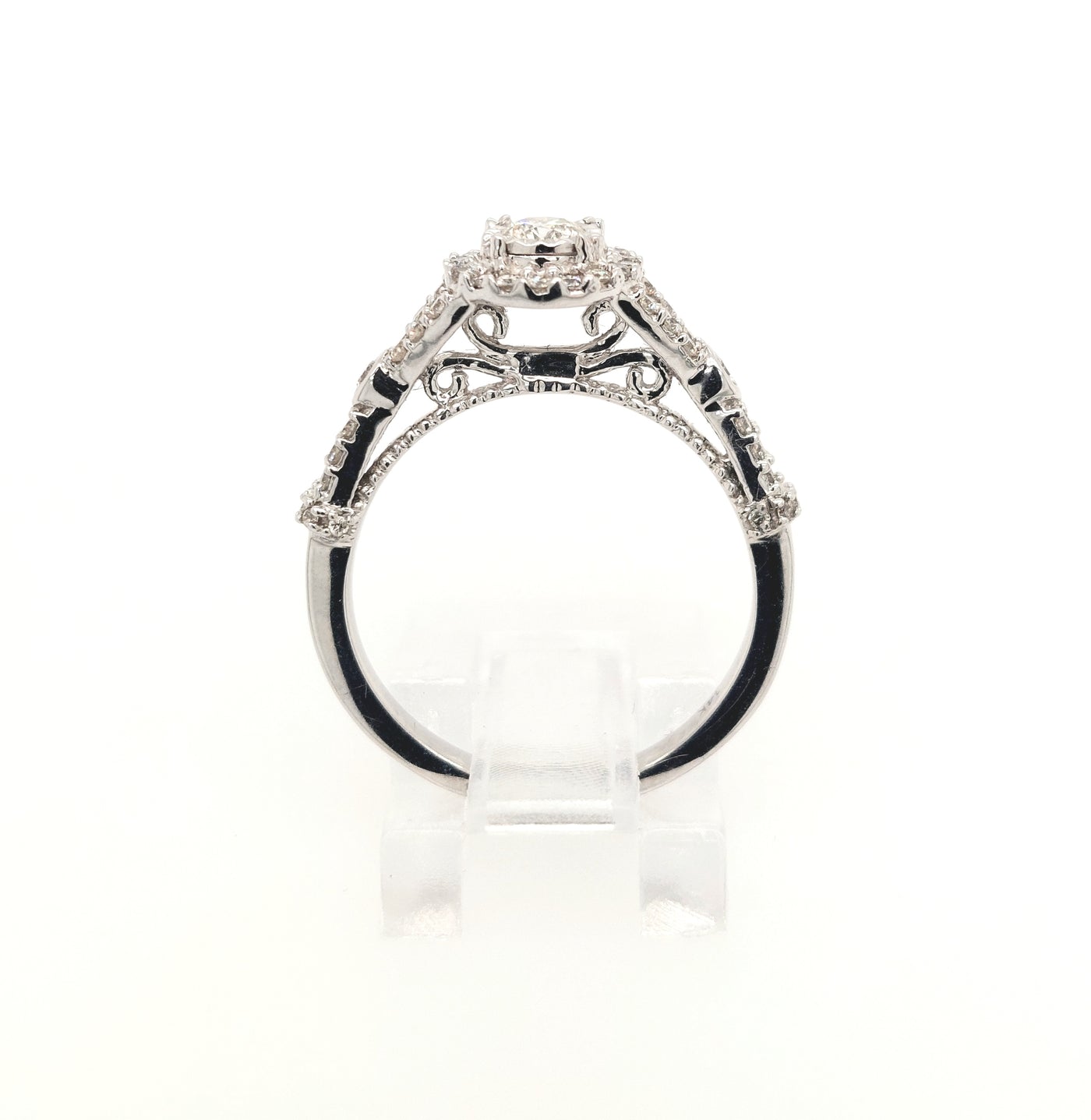 14K White Gold 0.75ctTW Round Halo-Style Diamond Engagement Ring Size:7 Gram Weight:3.6g