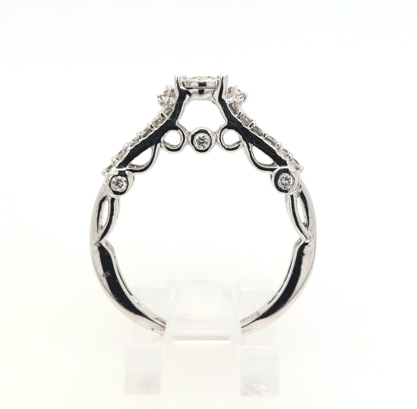 14K White Gold 0.60ctTW Round Diamond Engagement Ring Size:7 Gram Weight:4.3g