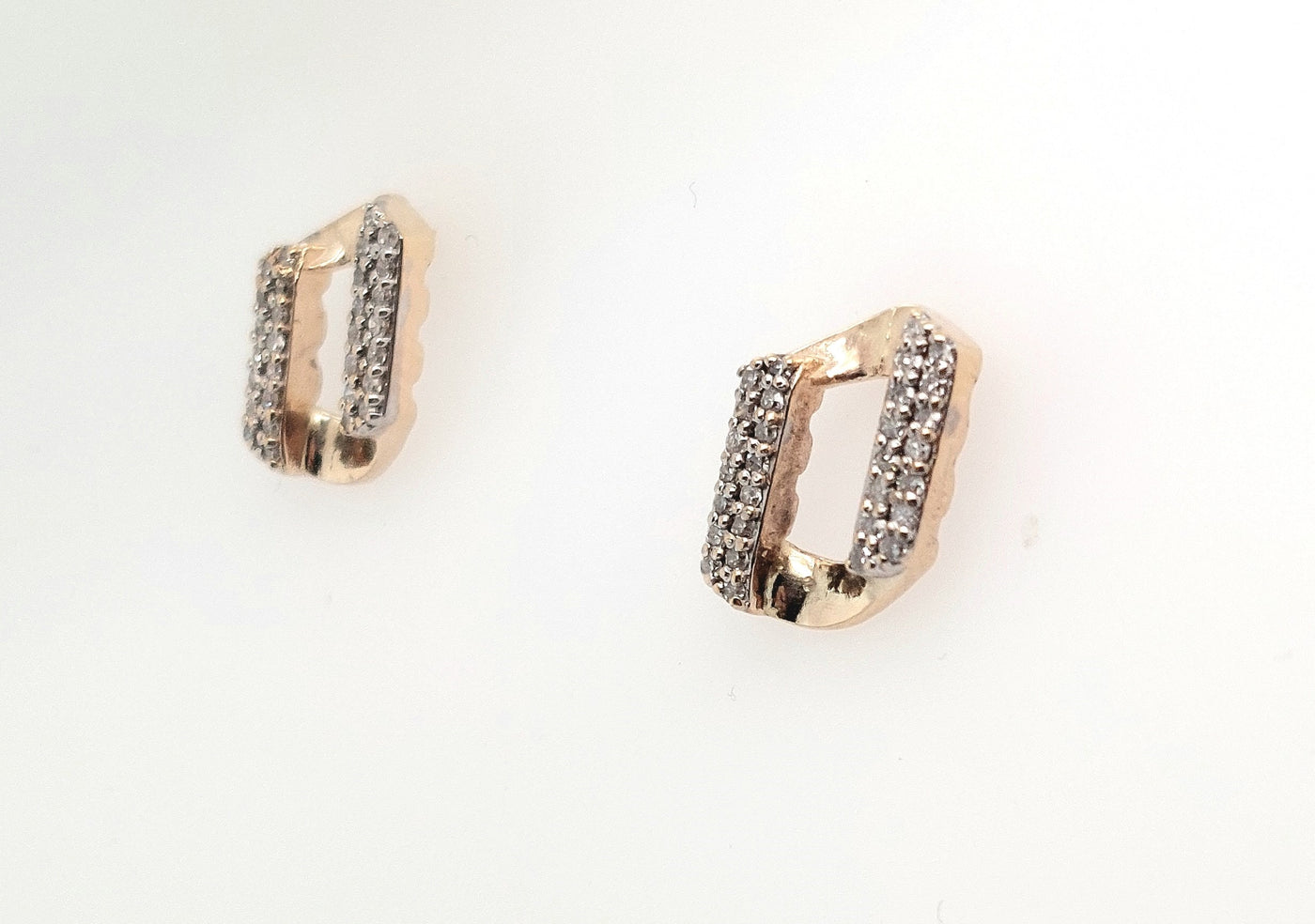 14KY Pave Link Diamond Stud Earring Pair 0.08ctTW