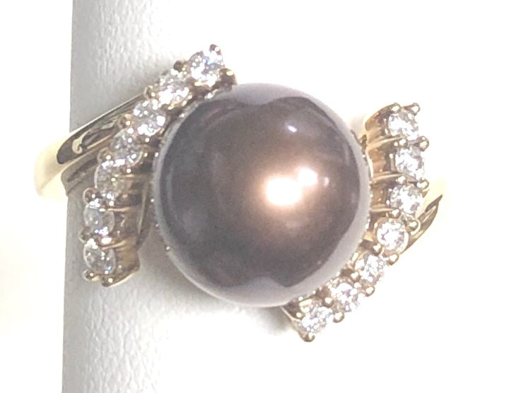 14KY Dyed Chocolate Freshwater Pearl & Diamond Ring