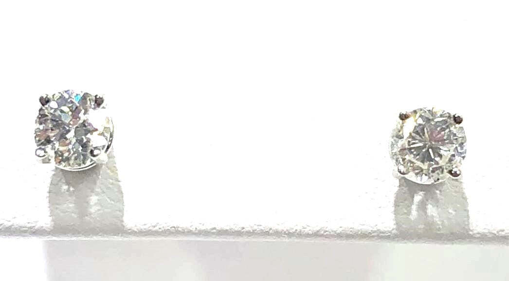 14K White Gold Round Diamond Stud Earring Pair 0.64ctTW