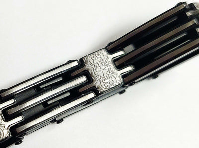 Black IP StainleSS Steel Link Bracelet with StainleSS Steel Florentine Patterned Hinges