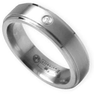6mm Satin/Polished Titanium Beveled Band .03ct Diamond Size: 10
