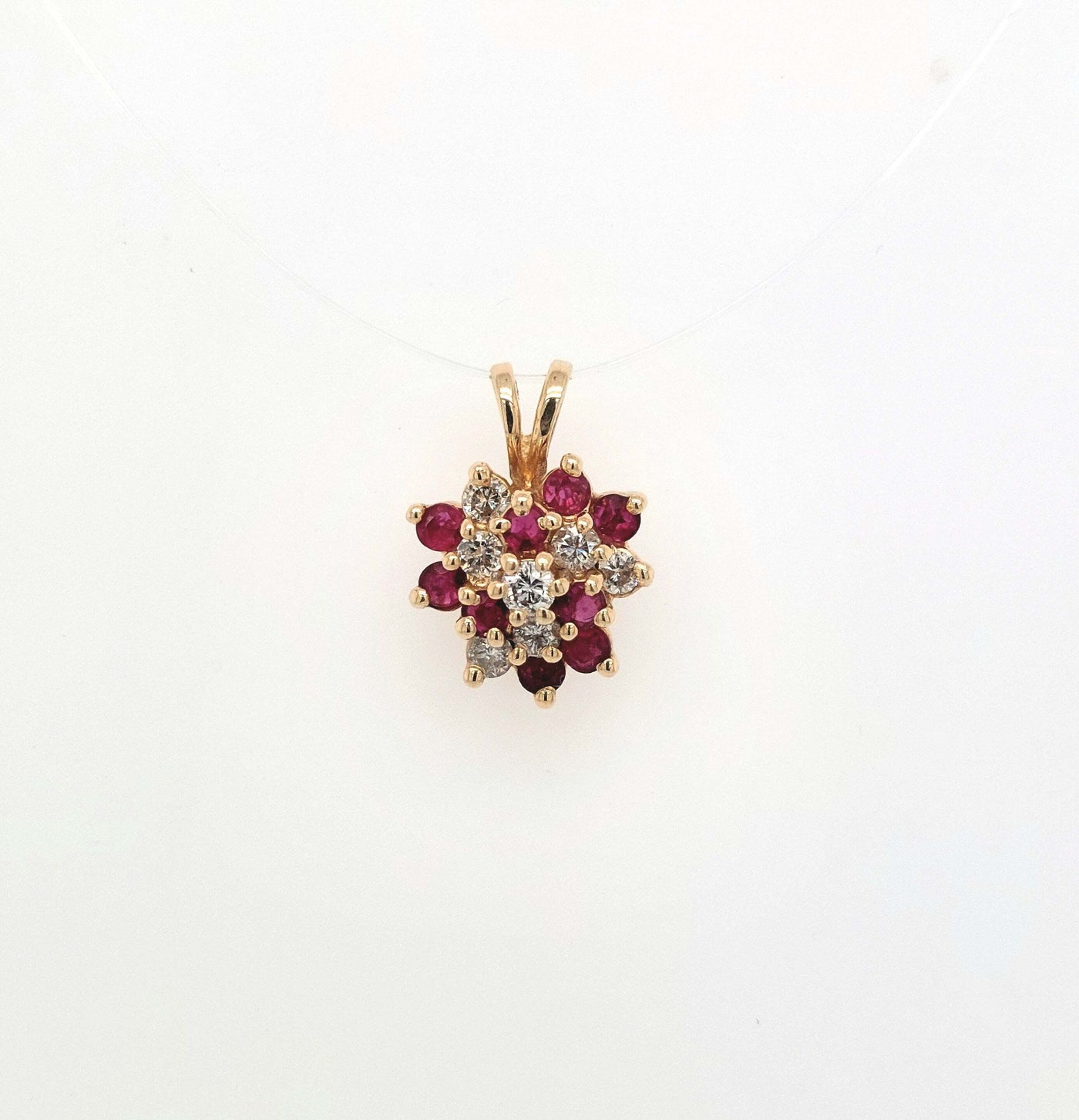14K Yellow Gold Diamond & Ruby Cluster Pendant with approx 0.17ctTW of H-I/SI2-I1 Diamonds 1.5g