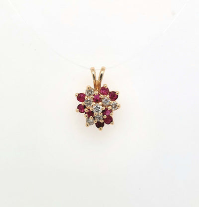 14K Yellow Gold Diamond & Ruby Cluster Pendant with approx 0.17ctTW of H-I/SI2-I1 Diamonds 1.5g