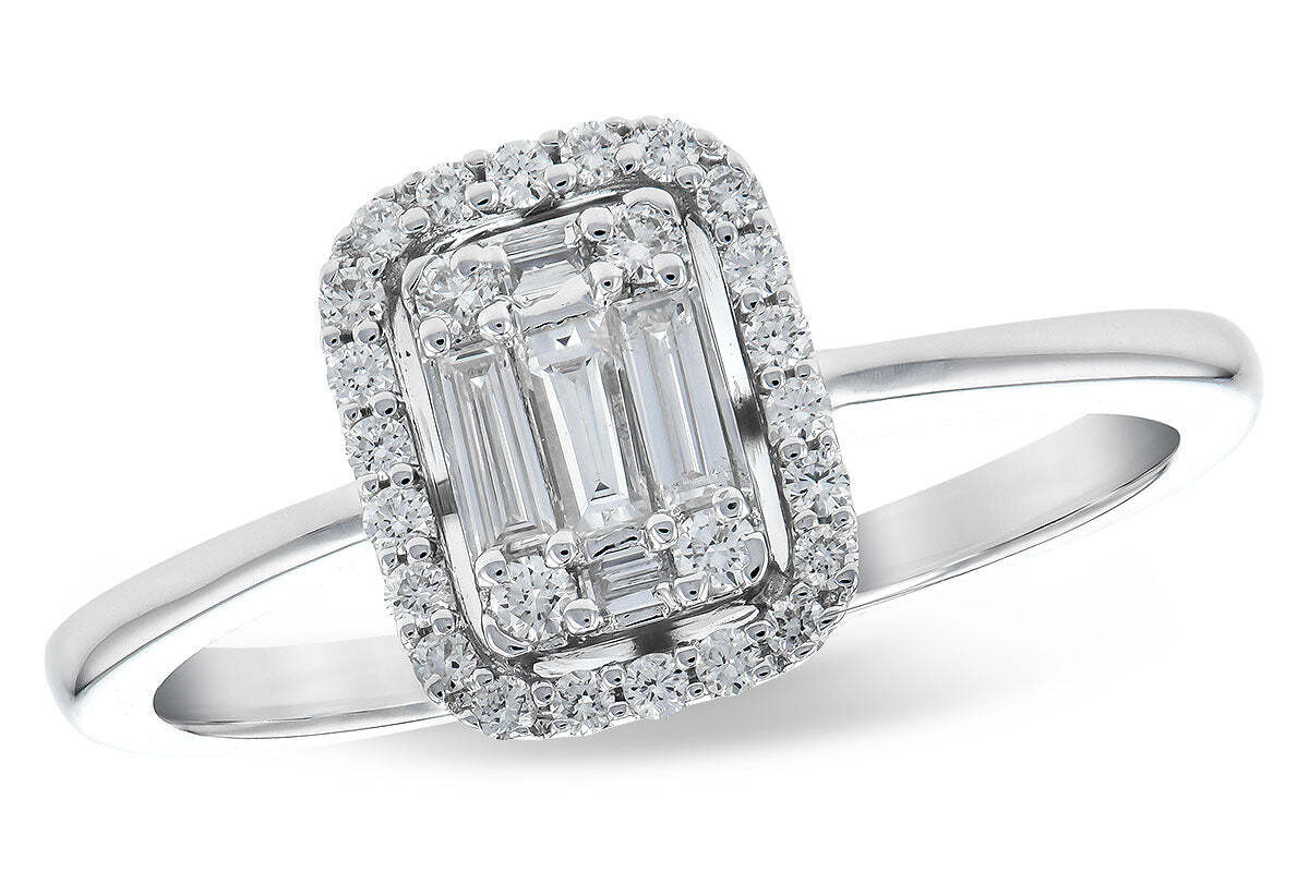 14K White Gold Emerald-Shape Cluster Diamond Engagement Ring (Size 7)