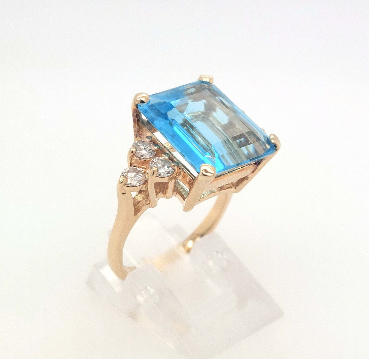 14K Yellow Gold Lady's Swiss Blue Topaz & Diamond Ring 14x12mm Topaz & 0.48ctTW H/SI RBC Diamonds Gram Weight:7