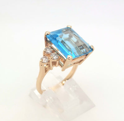 14K Yellow Gold Lady's Swiss Blue Topaz & Diamond Ring 14x12mm Topaz & 0.48ctTW H/SI RBC Diamonds Gram Weight:7