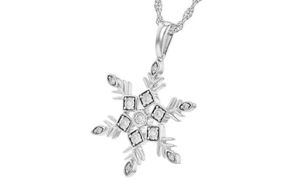 14K White Gold Diamond Snowflake Necklace (18 inches)