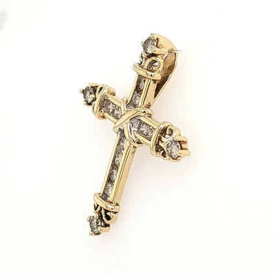 10K Yellow Gold Diamond Cross Pendant w/ approx 0.31ctTW of H-I/I1-I2 Gram Weight:2.0g