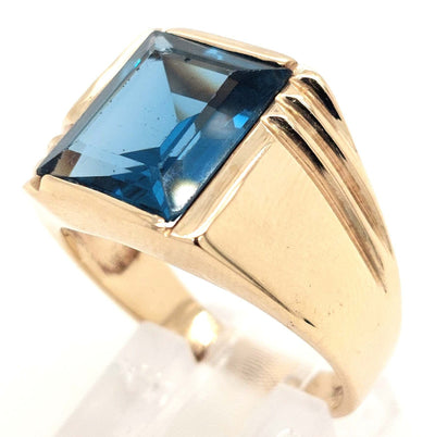 10K Yellow Gold EC Blue Topaz Fashion Ring Size:9.75 Gram Weight:7.0g