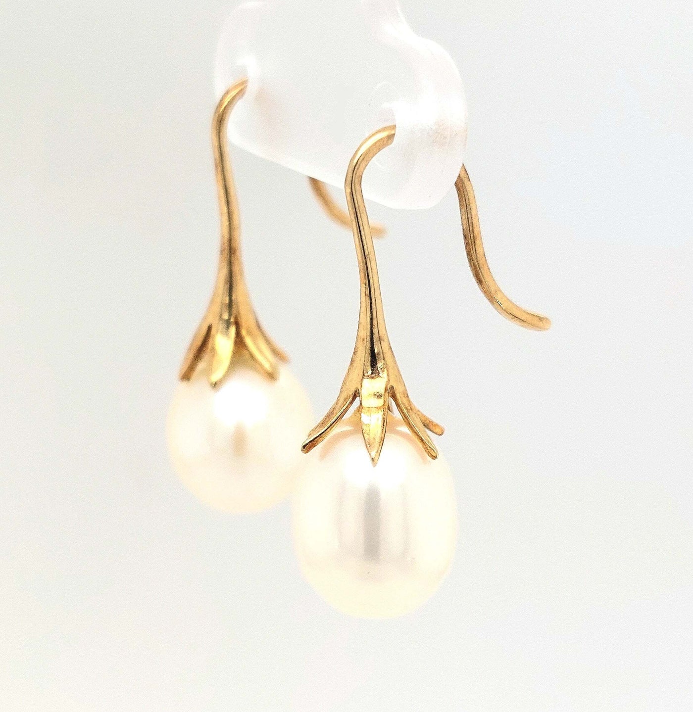 14K Yellow Gold 3.25mm Pearl earrings with shepherds hooks