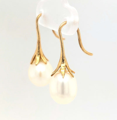 14K Yellow Gold 3.25mm Pearl earrings with shepherds hooks