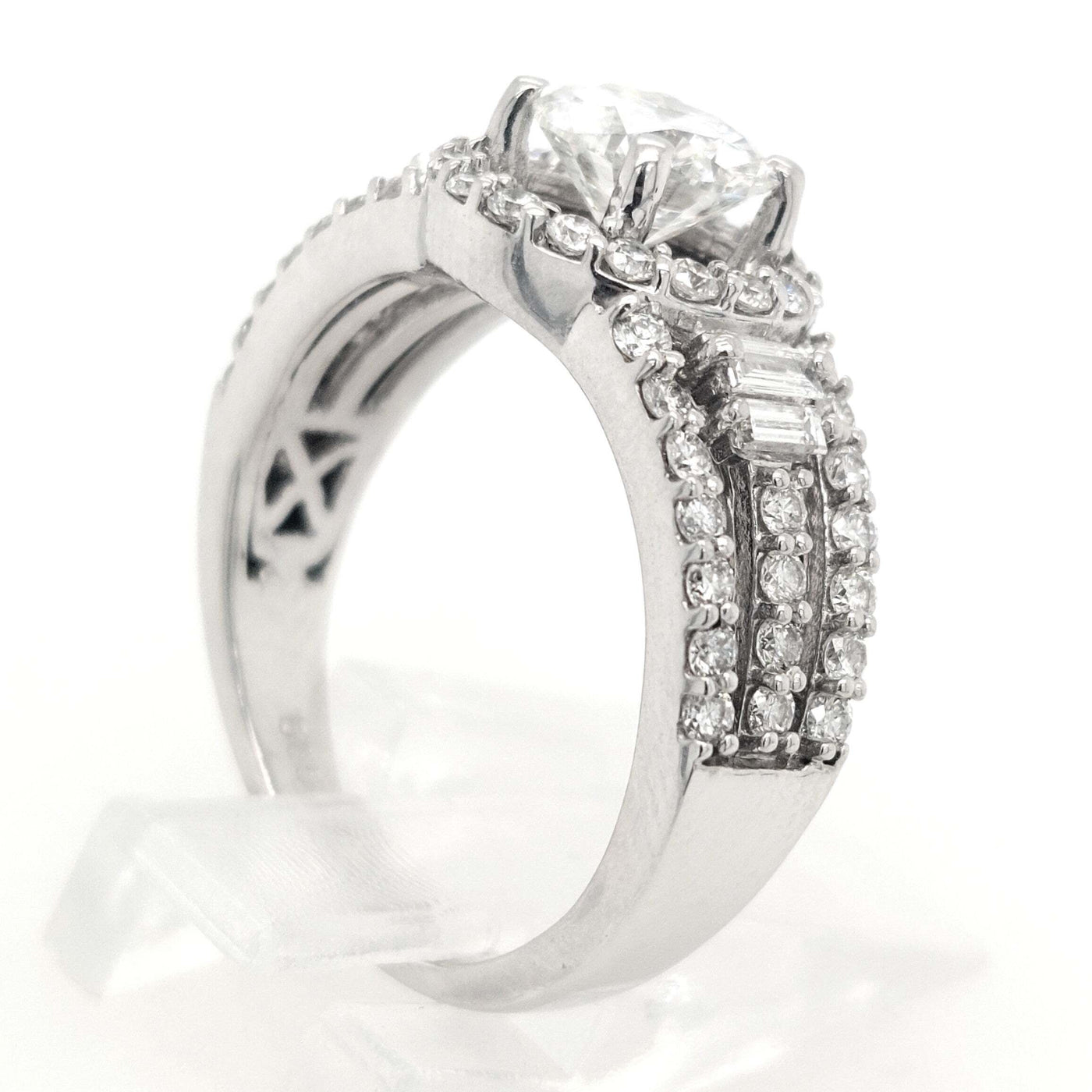 14K White Gold RBC Natural Diamond Engagement Ring approx 1.56ctTW, 1.01ct H/VVS1 RBC Center, 0.43ctTW of RBC 