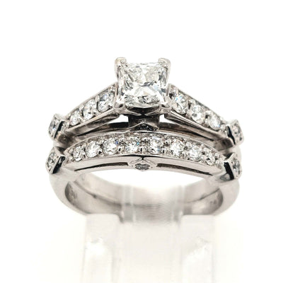 18K White Gold 1.17ctTW Princess-Cut & RBC Diamond Wedding Set containing a 0.71ct I/VVS2 Center Size:6.75 Gra