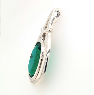SS Oval Simulated Emerald Pendant 18x13mm Gram Weight:7.3g