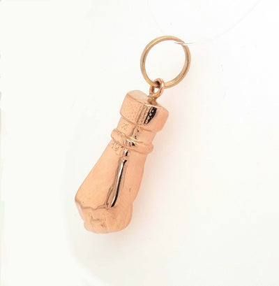 18K Rose Gold Figa Pendant 1" Gram Weight:1.8g