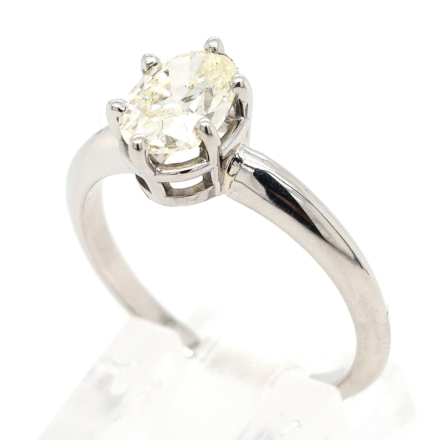 Platinum 1.07ct Oval Diamond Solitaire Engagement Ring