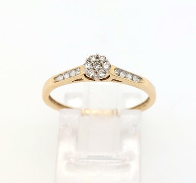 14KY 0.13ctTW Cluster Diamond Engagement Ring H-I/SI2-I1 Size:7 Gram Weight:1.2g