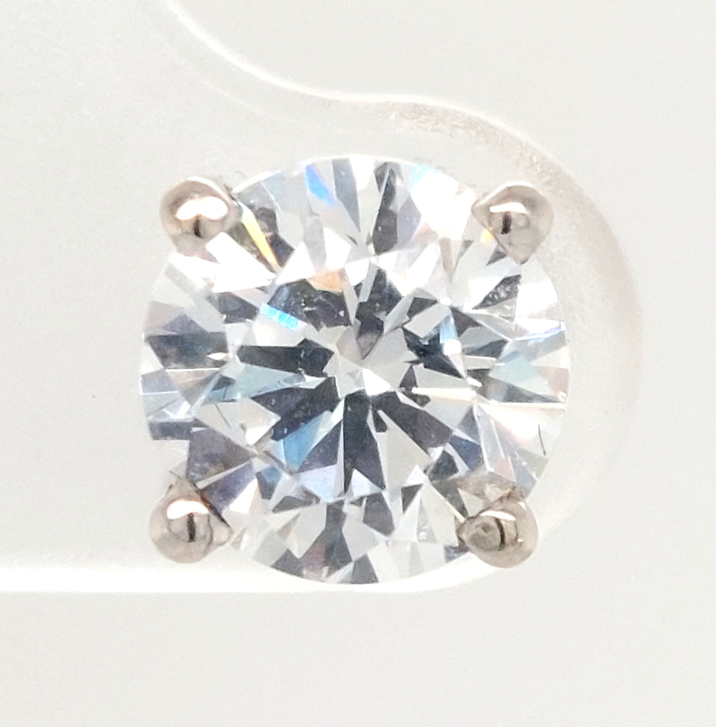 14KW Round Lannyte Earring