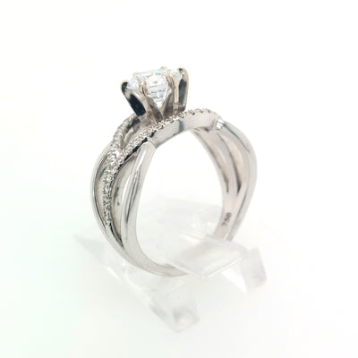 18KW Twisted Split-Shank Diamond Semi-Mount Engagement Ring
