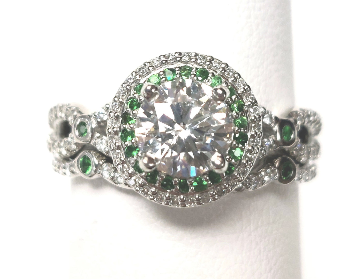 14KW 1.48ctTW H/I1 Diamond & Tsavorite Garnet Wedding Set