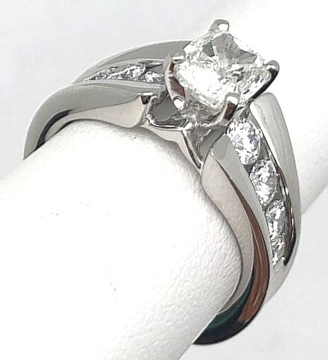 18KW & Plat Diamond Engagement Ring