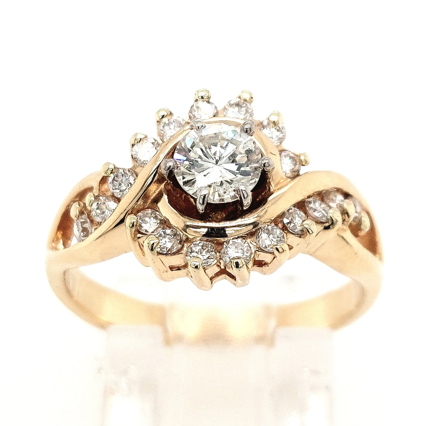 14KY Twisted Halo Diamond Engagement Ring