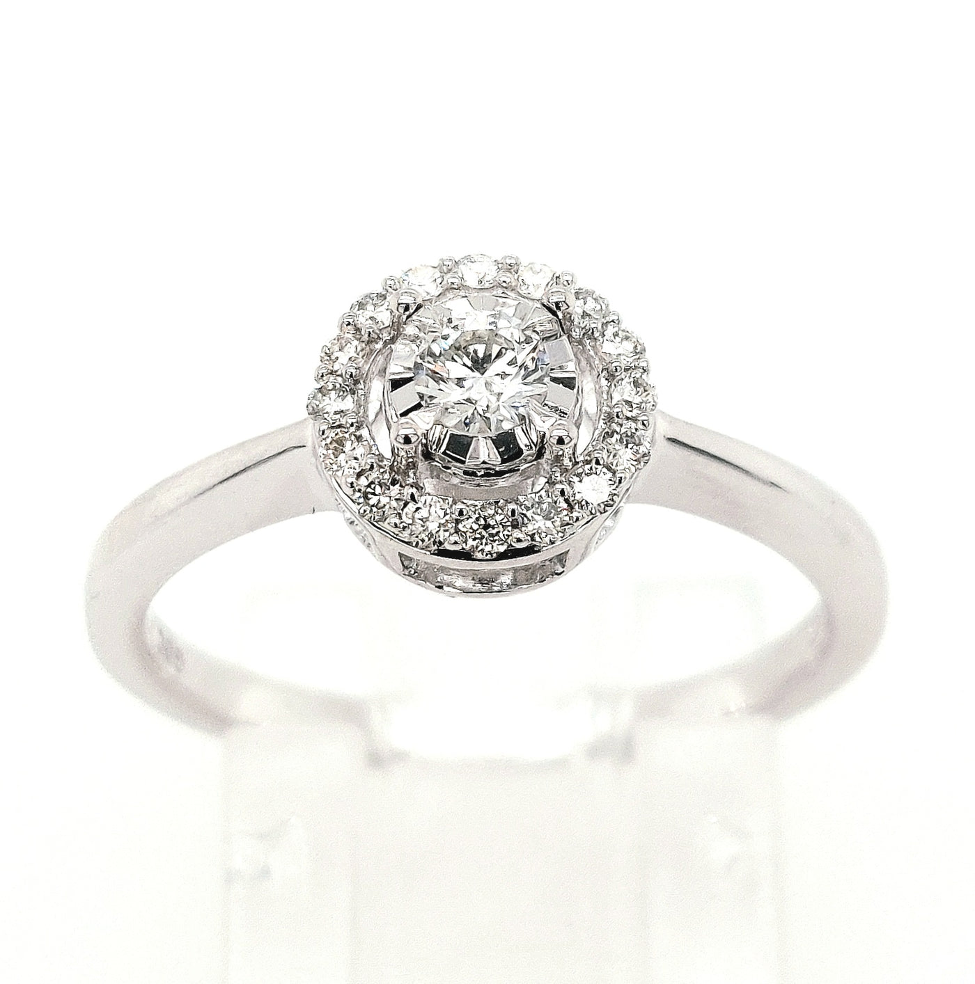 14KW 0.25ctTW Diamond Halo Ring (Size 7)