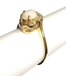 14KY Opal & Diamond Ring
